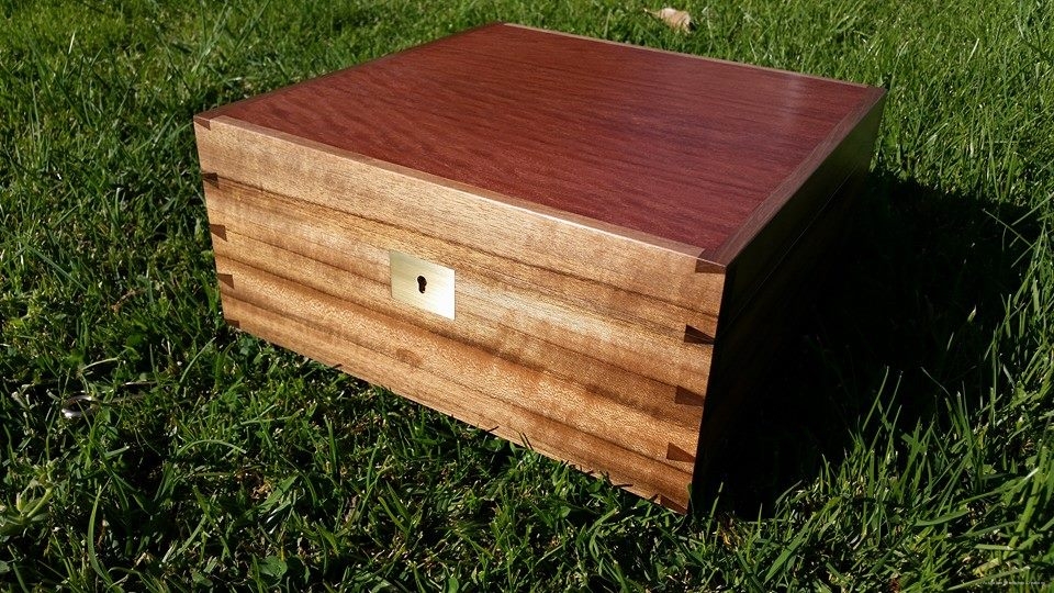 qld-walnut-redgum-box-custom-made-AustralianWorkshopCreations--wooden-boxes