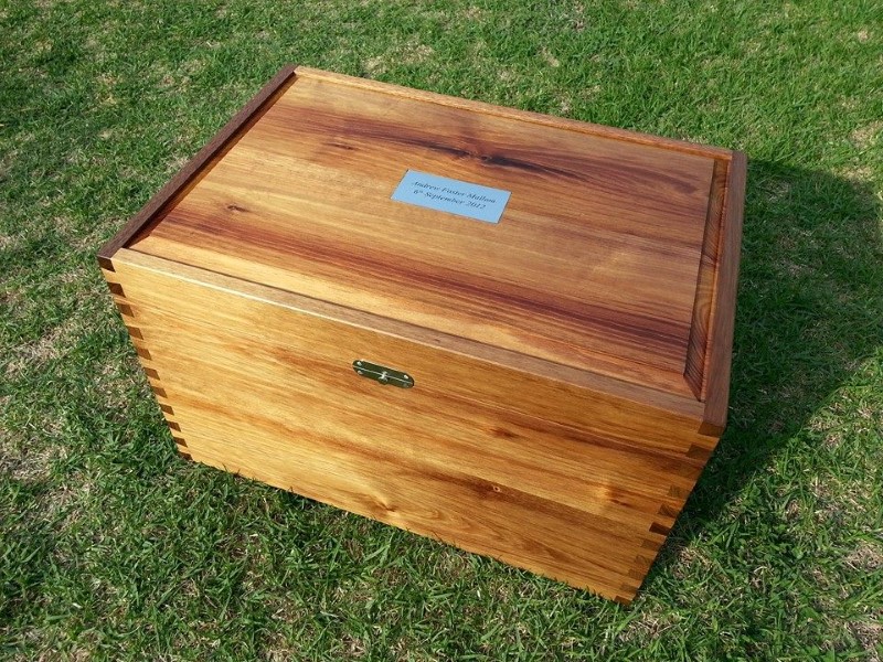 urn-memorial-box-hand-made-tasmanian-blackwood-fine-woodworking-AustralianWorkshopCreations--wooden-boxes